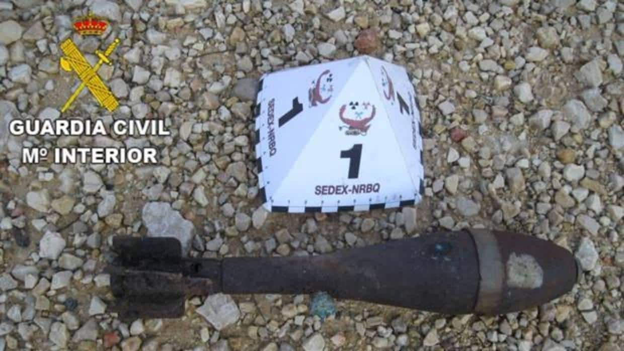 Imagen de archivo de una granada de la Guerra Civil interenida por las fuerzas de seguridad