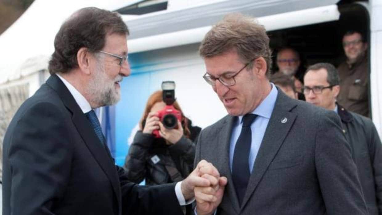 Mariano Rajoy saluda a Alberto Núñez Feijóo en Pontevedra