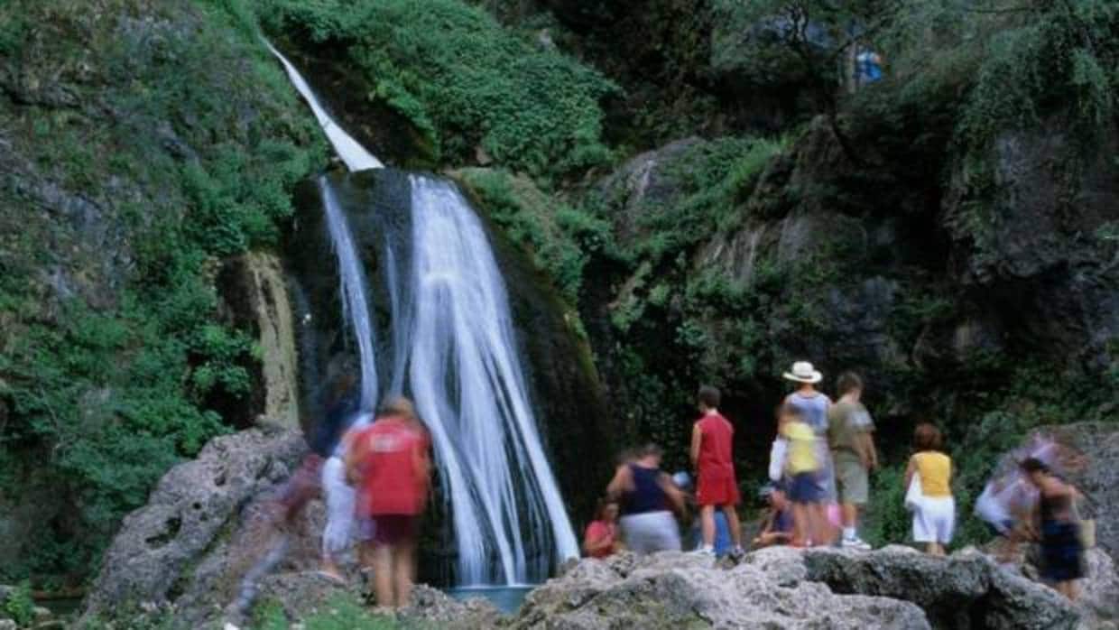 El parque natural del Nacimiento del Río Mundo está en Riópar, provincia de Albacete