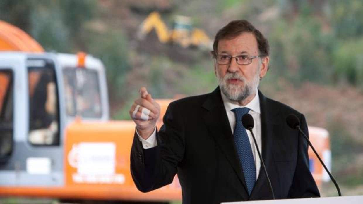 El presidente del Gobierno, Mariano Rajoy, este lunes en Galicia