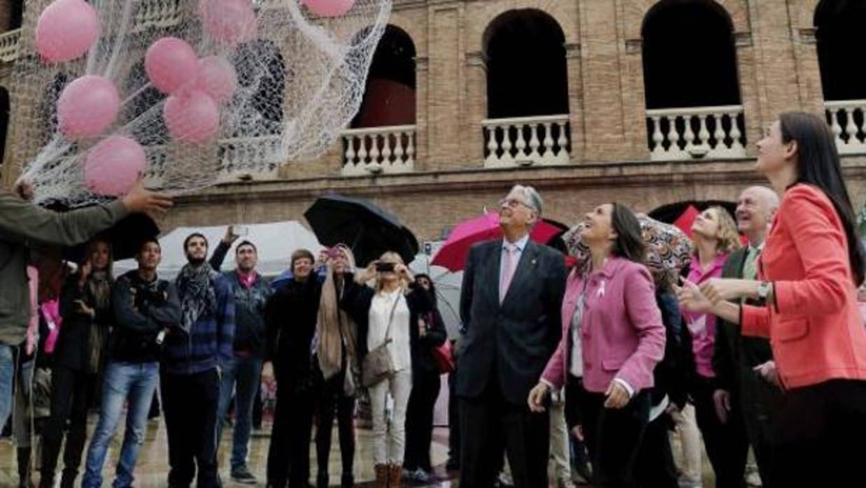 Actividad del Día Mundial contra el Cáncer en Valencia