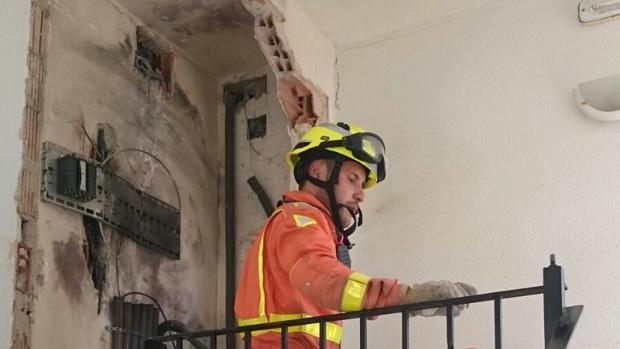 La caída de un rayo en una antena causa daños en una vivienda de Moncada