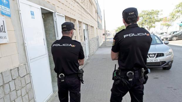 La Policía detiene en Mallorca a un hombre por intentar retener a dos menores de edad