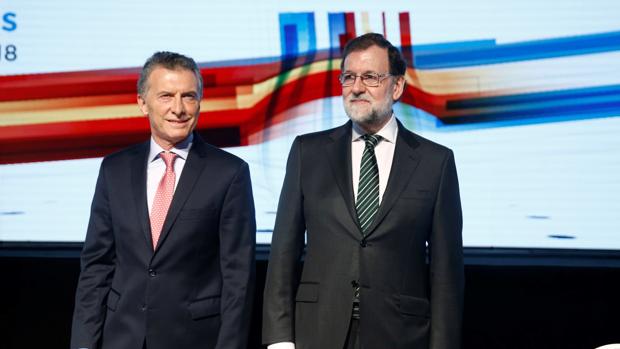 Rajoy elude dar su apoyo a Cifuentes y deja su futuro en manos de la negociación de los partidos