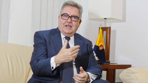 CC y Unidos por Gran Canaria trabajan en un acuerdo para confluir juntos en las elecciones de 2019