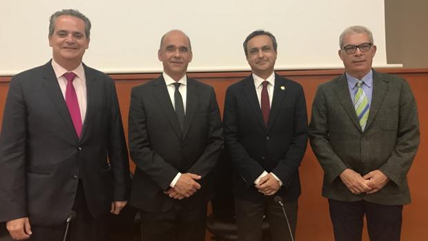 Concluye el curso universitario para «políticos en activo» en Canarias