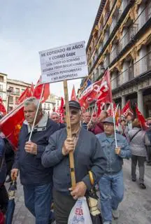 Miles de personas exigen en Castilla-La Mancha pensiones dignas