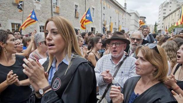 Archivan la causa por desobediencia durante el 1-O del alcalde de Callús (Barcelona)