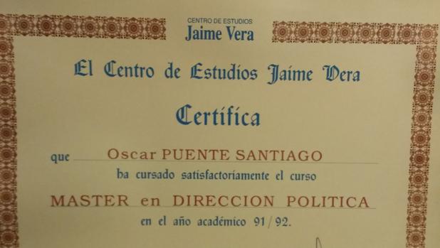 Puente reconoce que el máster de su currículum es un curso