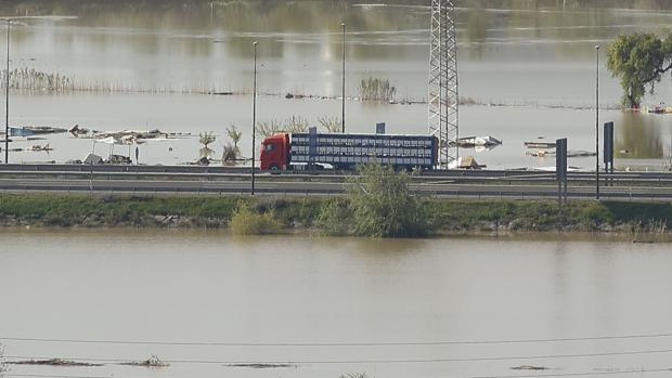 La multimillonaria factura que deja tras de sí la última riada del Ebro