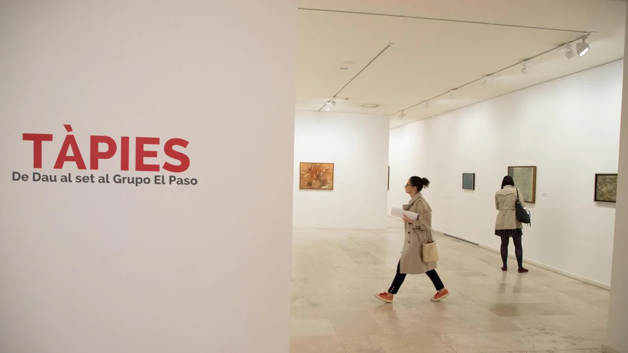Exposición «Tápies. De Dau al set al Grupo El Paso» en el Patio Herreriano de Valladolid