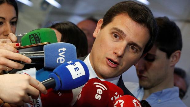 Ciudadanos solicita la comparecencia urgente de Montoro y se posiciona del lado de la Guardia Civil