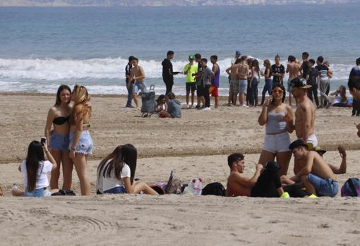 Imagen de la playa de San Juan de Alicante