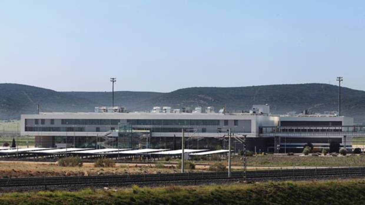 Vista del edificio del aeropuerto de Ciudad Real