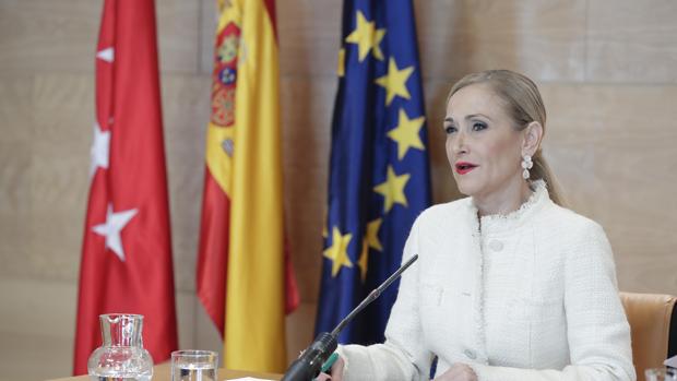 Cifuentes, el símbolo de la lucha contra la corrupción que se hundió por sus prácticas sospechosas