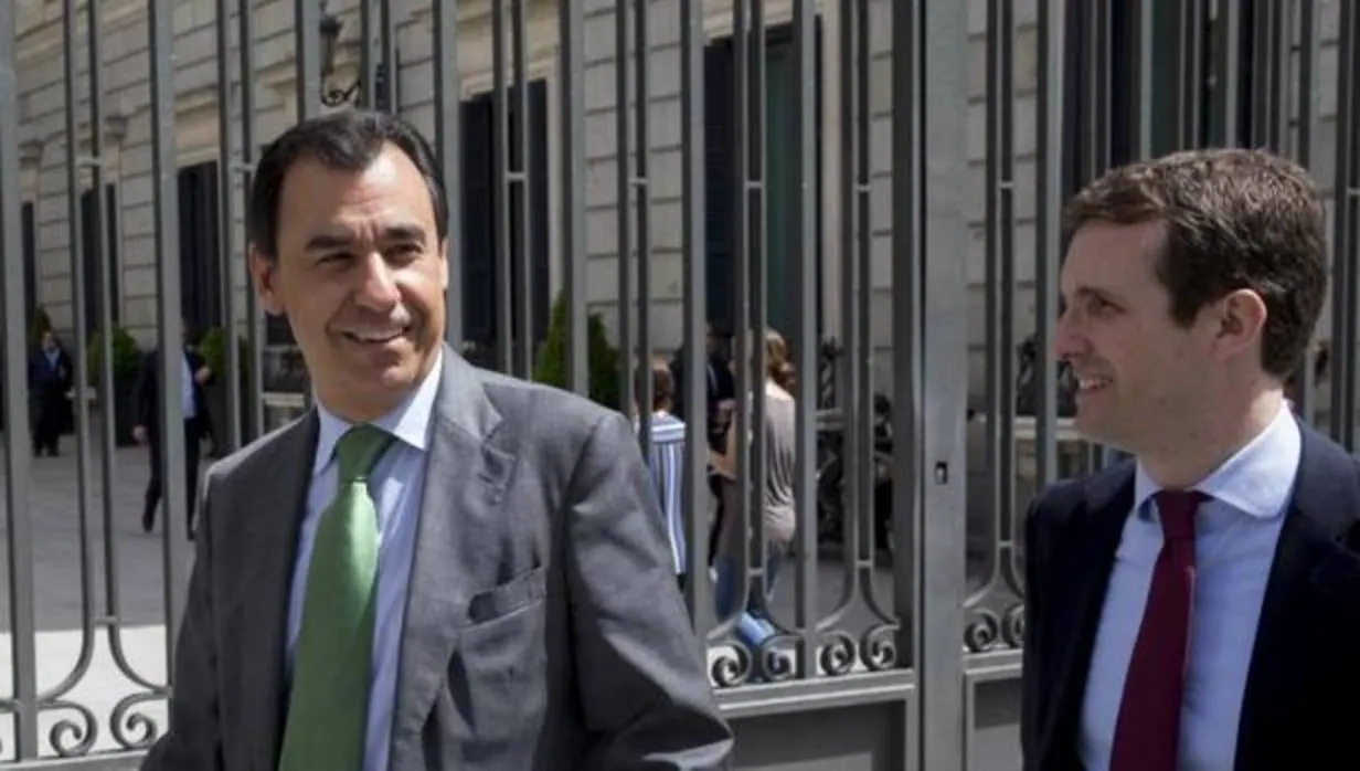 Fernández-Maillo y Pablo Casado, el miércoles, en el Congreso