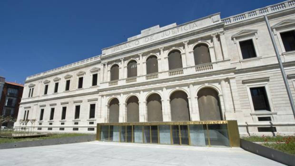 Exterior de la Audiencia Provincial de Burgos