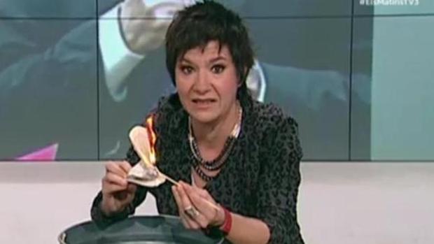 TV3 paga más de 130.000 euros a la colaboradora que quemó una Constitución en directo