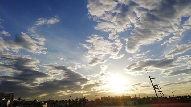 El tiempo en Valencia: aumento de la nubosidad y descenso de las temperaturas para el viernes