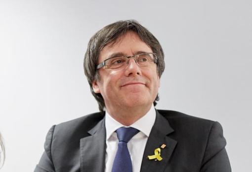 Puigdemont aprieta a ERC y a Torrent para forzar un «fraude de ley» y ser investido antes del 14 de mayo