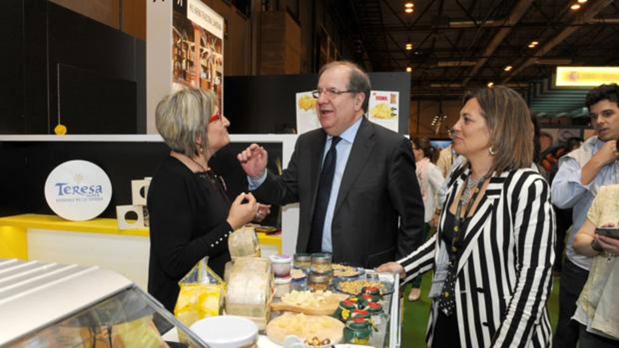 El presidente de la Junta de Castilla y León, Juan Vicente Herrera, en el Salón de Gourmets