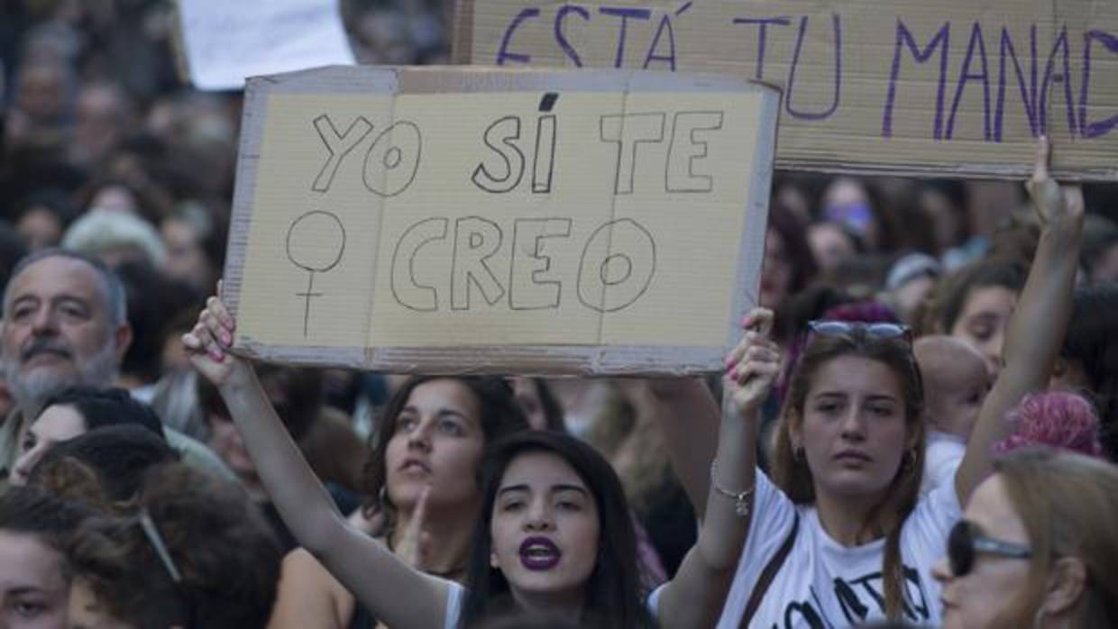 Manifestación tras la sentencia de los abusos en grupo que se produjeron en Pamplona