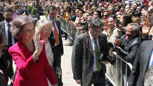 Mucho cariño y una galleta de plata para la Reina