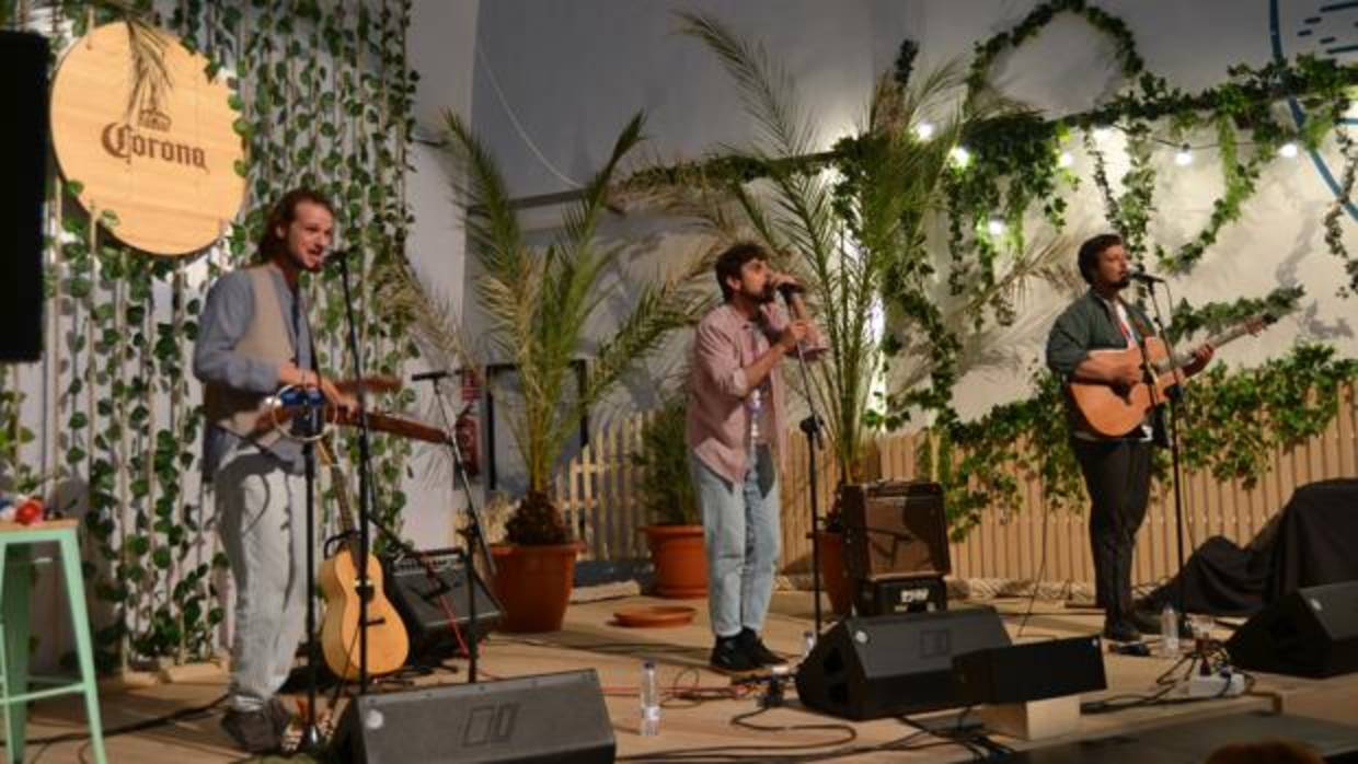 El grupo Club del Río, en la inauguración de Casa Corona Valencia