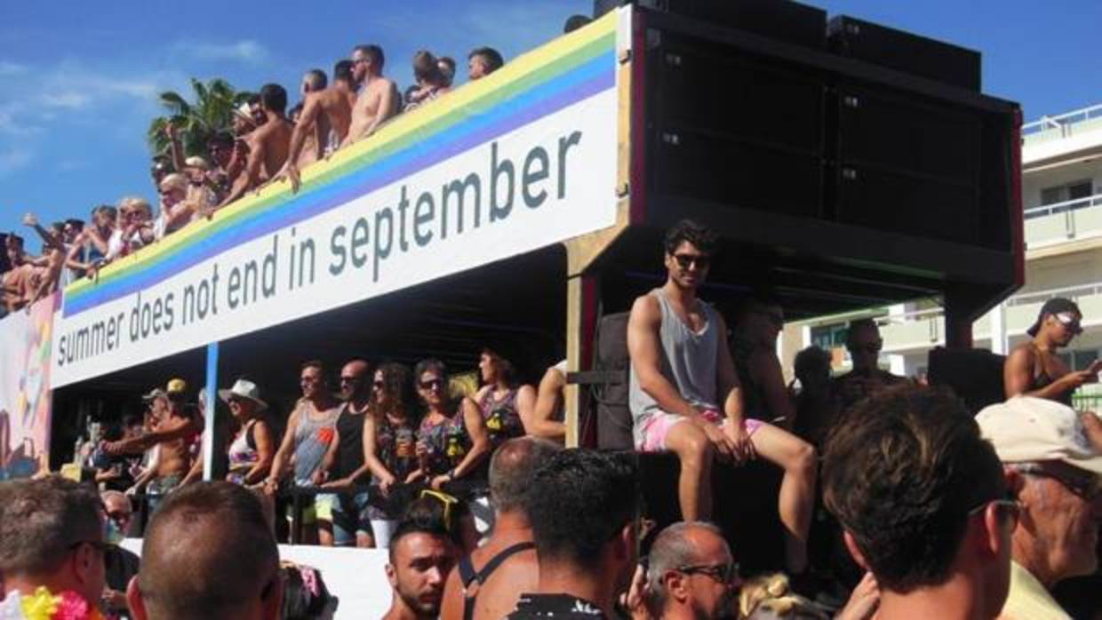 Vídeo: el orgullo gay con la temperatura más alta, en Maspalomas