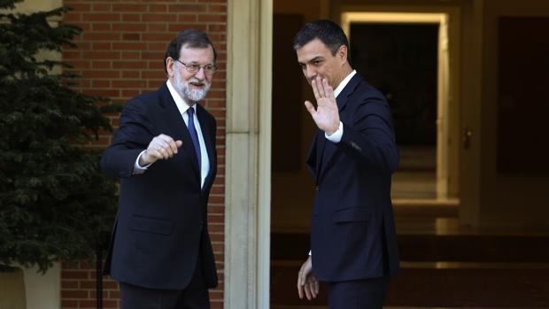 Rajoy y Sánchez refuerzan su pacto y se preparan para un 155 más largo