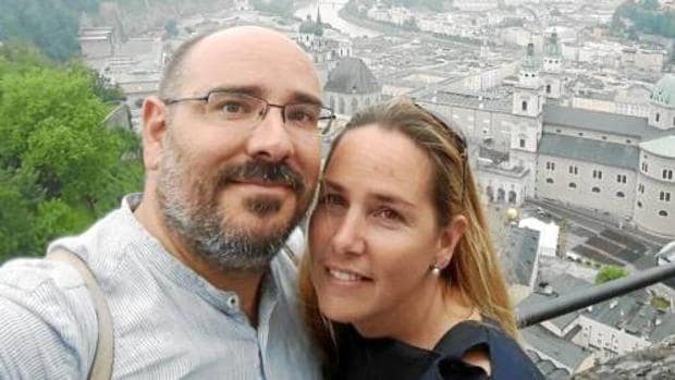 Numerosas muestras de condolencia por la muerte de Teresa Nebot y su marido Xavier Prats