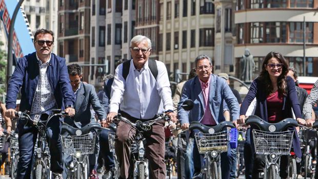 Joan Ribó convierte a Valencia en la capital de la bicicleta