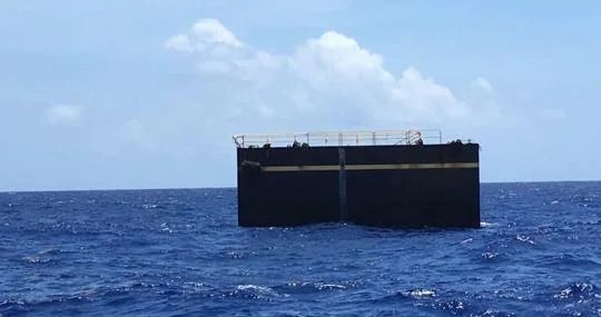 Imagen del dique capturada por un barco de vela esta semana en Bermudas