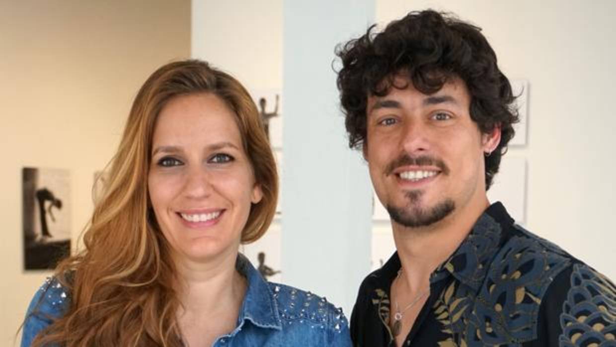 María Toledo y el bailaor Jesús Carmona posan este jueves en el Centro Cultural Español (CCE) en Miami