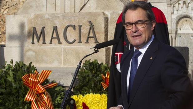 Historiadores catalanes acotan el número de presidentes de la Generalitat en diez, de Macià a Torra