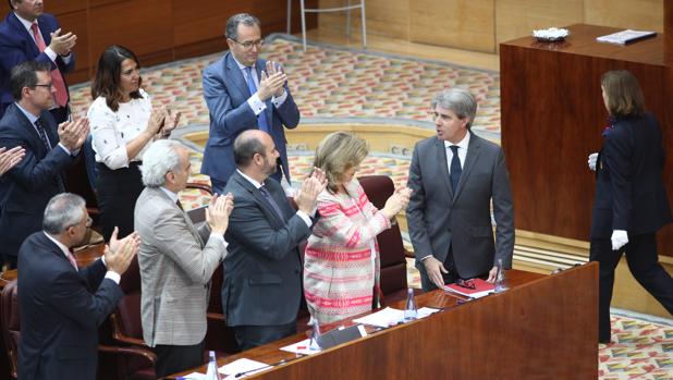 PP y Cs convierten a Ángel Garrido en el sexto presidente de la Comunidad de Madrid