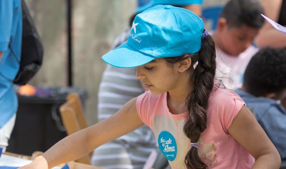 Voluntarios de La Caixa celebran una jornada lúdica con 70 niños en situación de vulnerabilidad