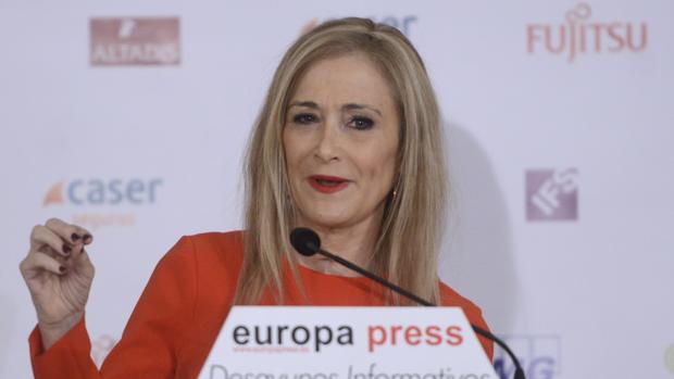 La rectora de la UAO CEU ve el caso Cifuentes un «sopapo» para el máster español