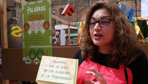 Las palabras, peculiares productos que se adquieren sin dinero en Salamanca