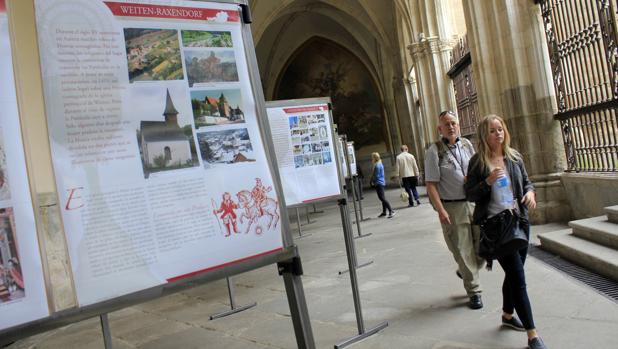 Exposición en la catedral sobre más de 100 milagros