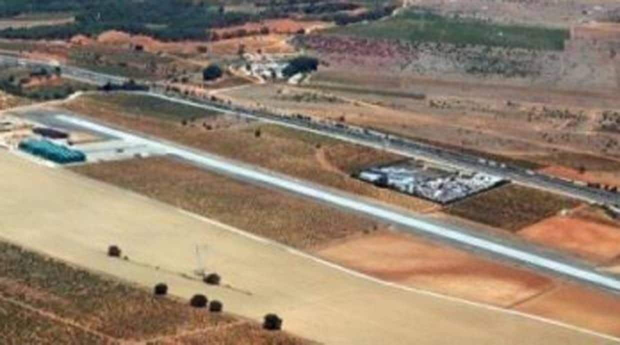 Visa panorámcia del aeródromo de Requena