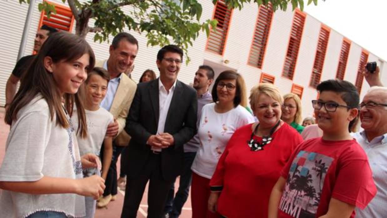 La visita del president, Jorge Rodríguez, al col·legi Camp de Túria de Riba-roja