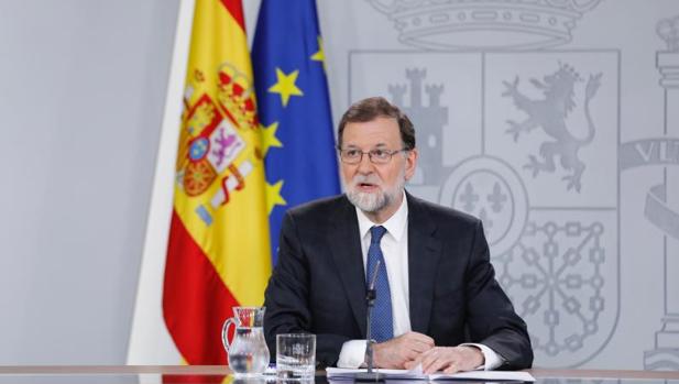 Sánchez se ofrece al independentismo para gobernar y Rajoy se atrinchera