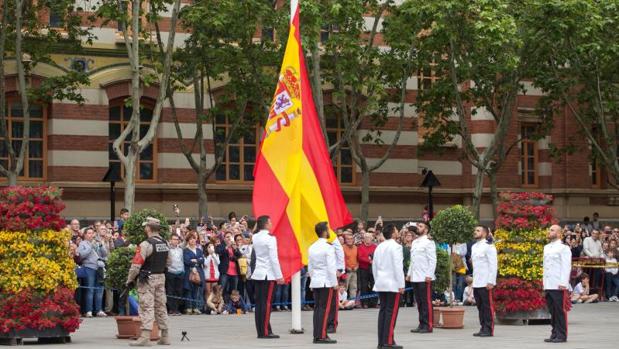 Logroño acoge el desfile del Día de las Fuerzas Armadas, marcado por la moción de censura