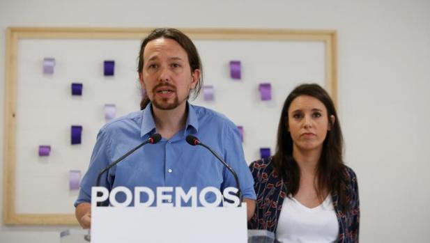 Uno de cada tres inscritos de Podemos no quiere que Iglesias y Montero sigan al frente del partido