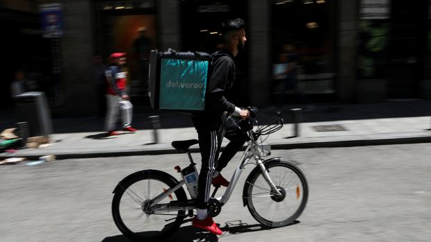 El «rider» que ha ganado el pleito a Deliveroo: «Esto no lo hago por dinero»