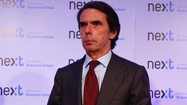 Aznar: «El centro derecha está desarticulado y enfrentado»