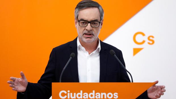 Ciudadanos sigue confiado en la victoria pese al pinchazo en los sondeos