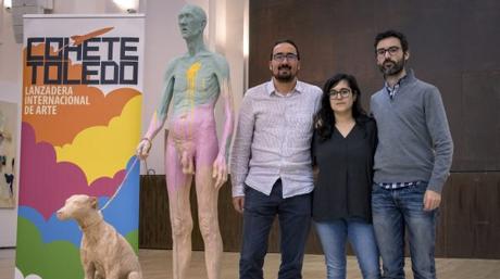 Diego Mejías con Laura Pnillos y Jorge de la Cruz en la presentación