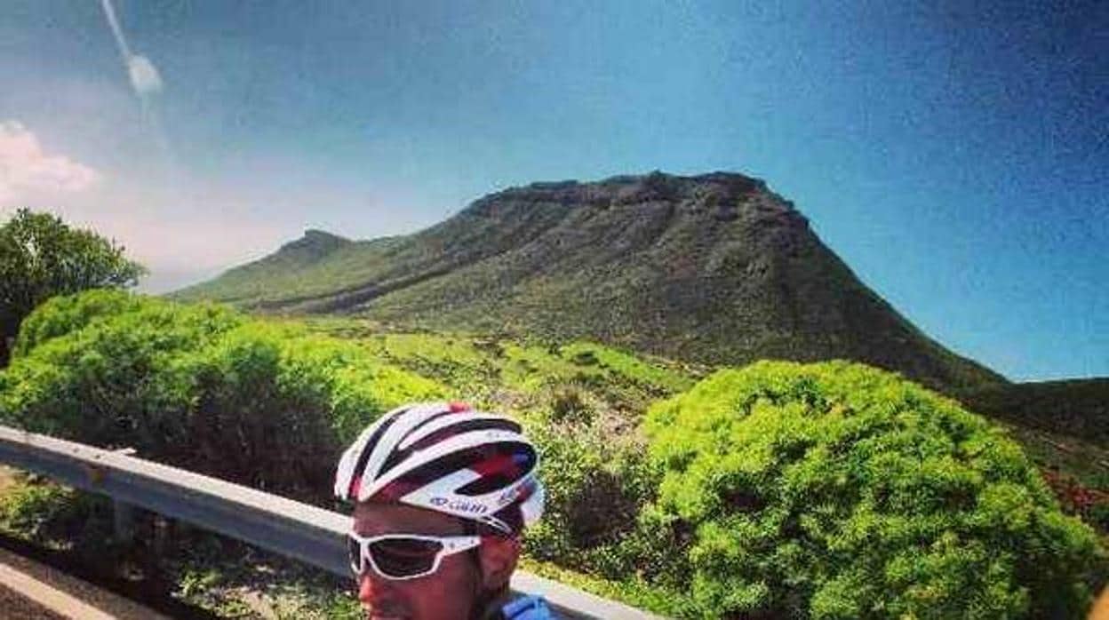 El ciclista Martin Hendriks en Canarias